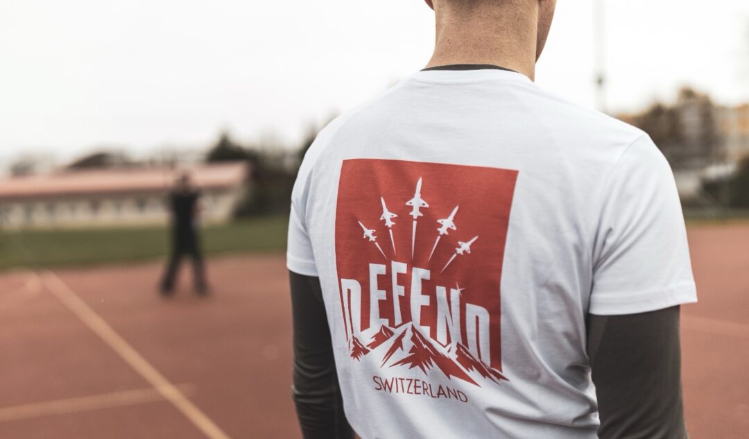 T-Shirt "Defend Switzerland"